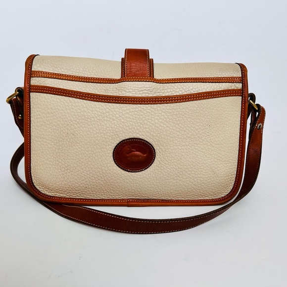 Dooney & Bourke All Weather Leather Small Flap Shoulder Bag British Tan Trim Vtg - Picture 4 of 16